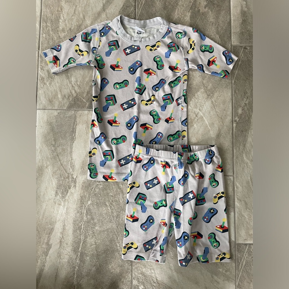 Hanna Andersson Game Print Pajama Set